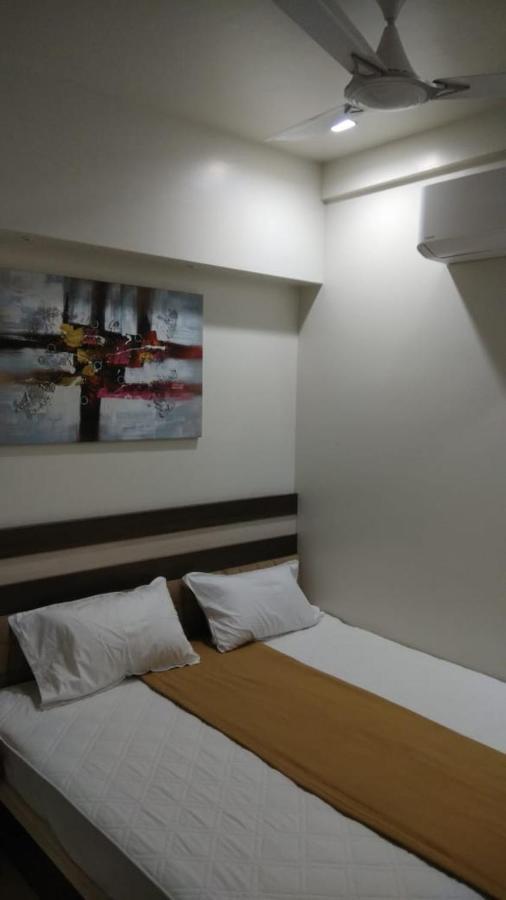 Hotel Rajlaxmi Grand Kolhápur Exteriér fotografie